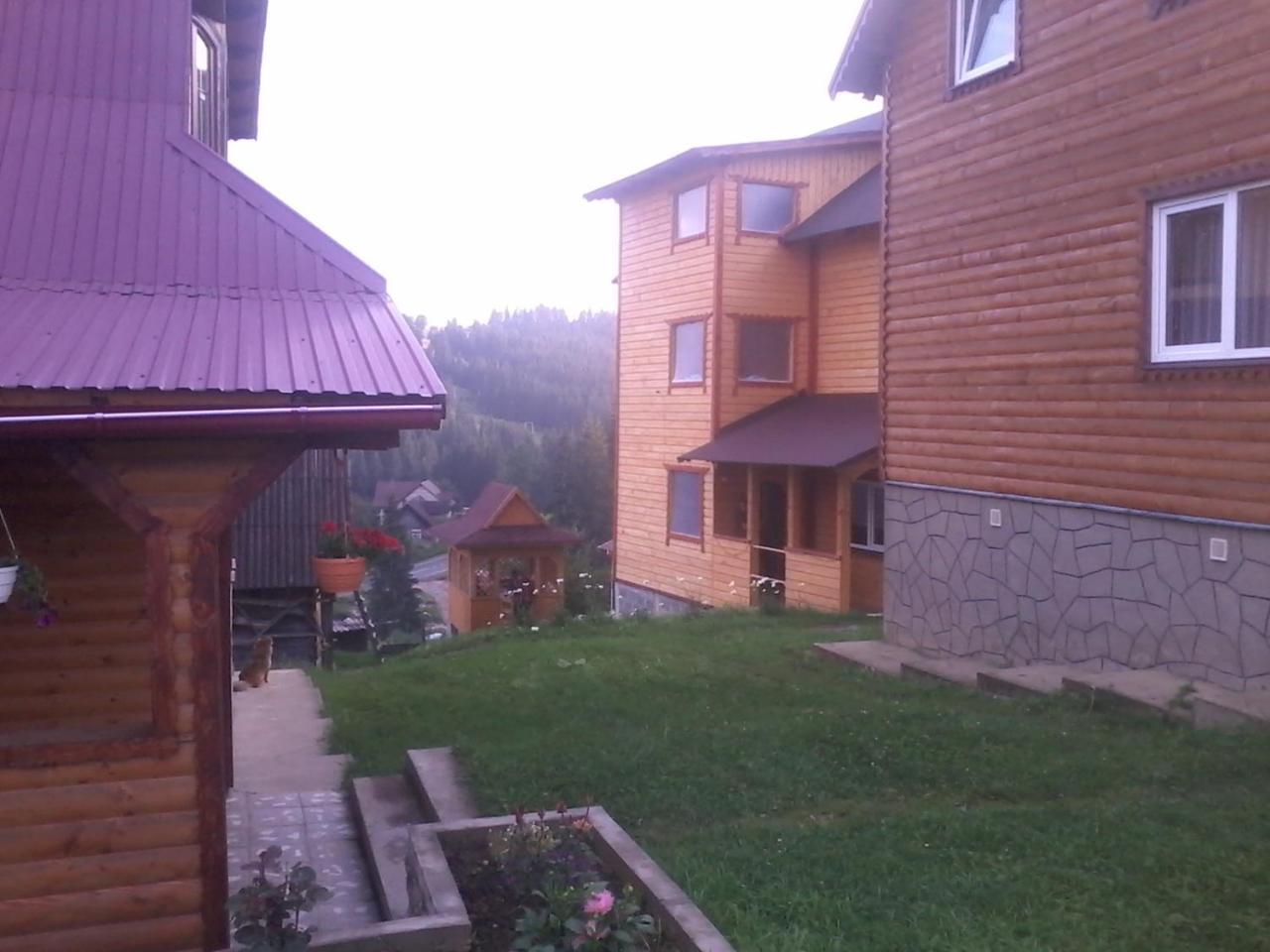 Hotel Marichka Yablunytsya Esterno foto