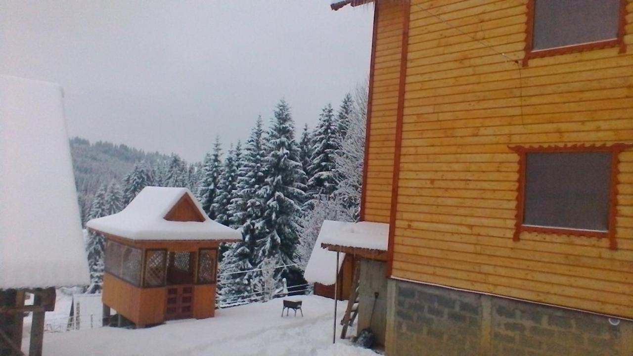 Hotel Marichka Yablunytsya Esterno foto