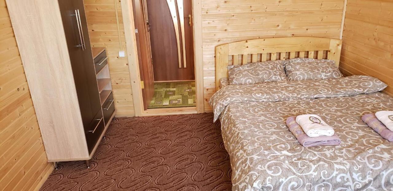 Hotel Marichka Yablunytsya Esterno foto