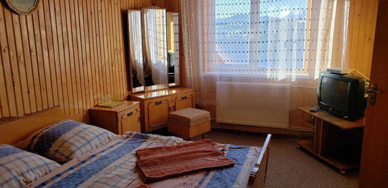 Hotel Marichka Yablunytsya Esterno foto